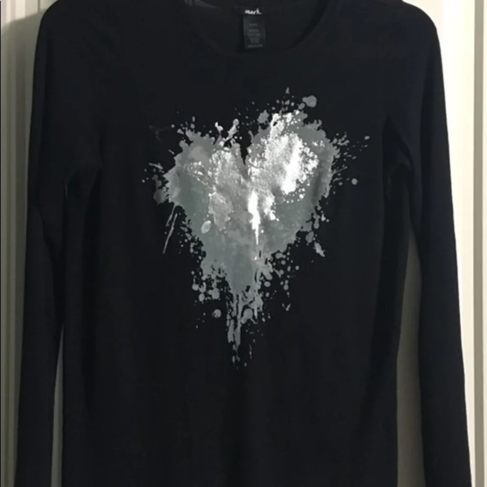 Silver heart shirt / tee